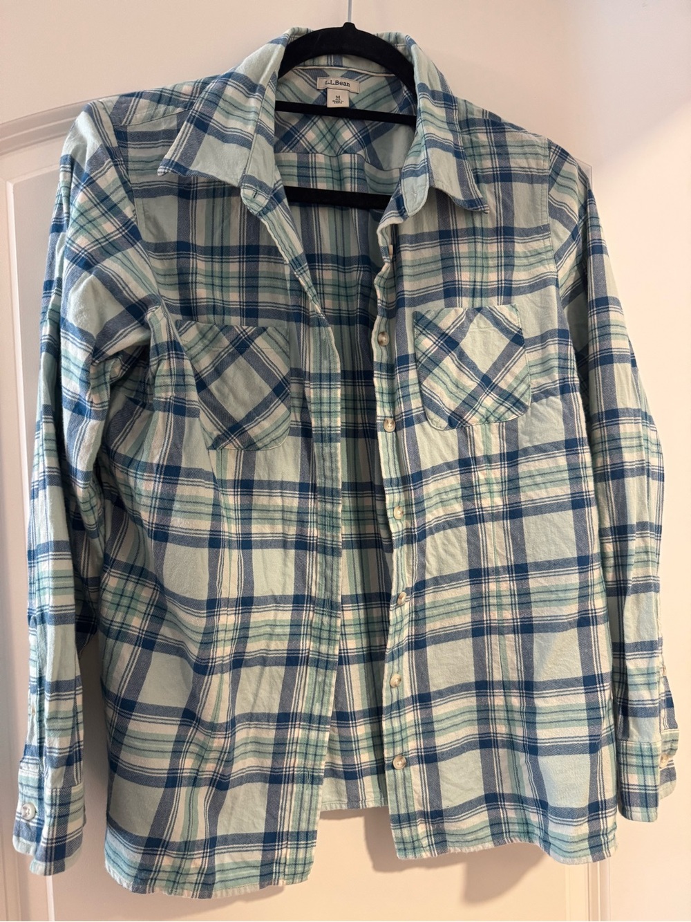 L.L.Bean Women’s Petite Medium Plaid Button-Up Green Blue Flannel With Pockets